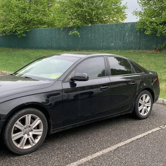 Sedan, viewed from the side